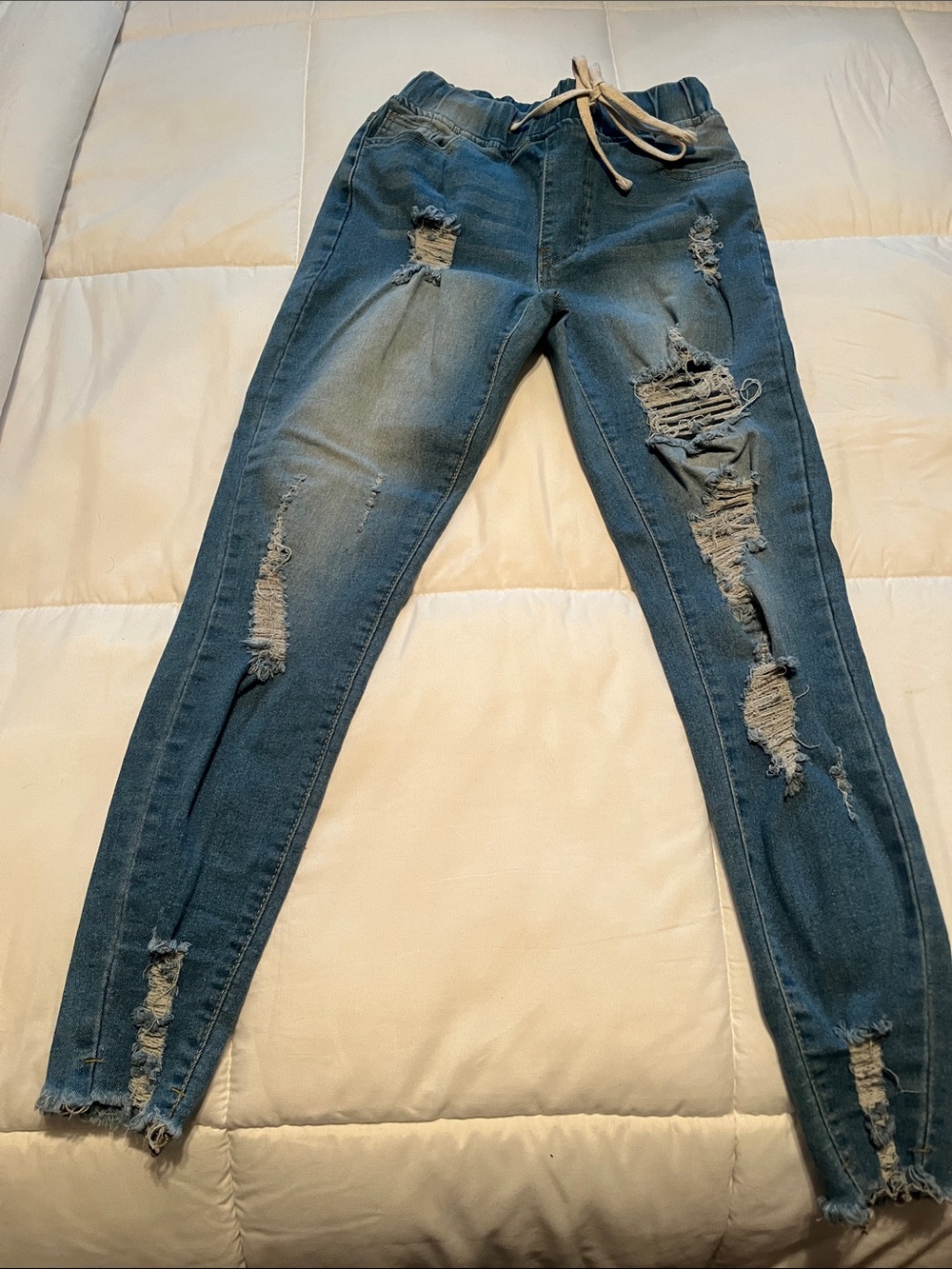 High-Rise Distressed Skinny Jeans - Blue- Medium